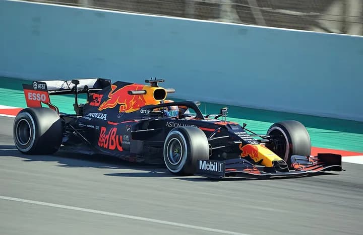 Red Bull RB16B-Honda