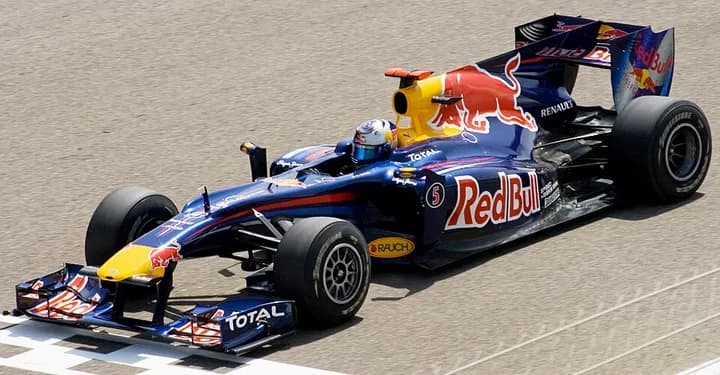 Red Bull RB6-Renault