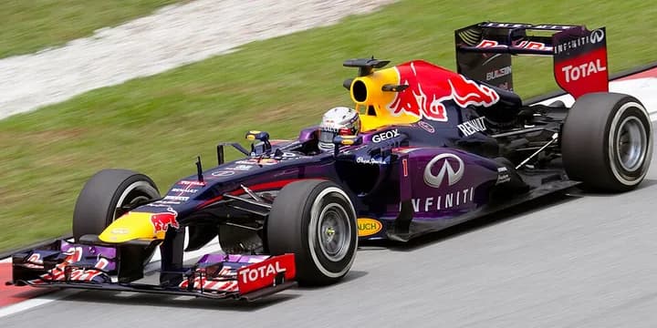 Red Bull RB9-Renault