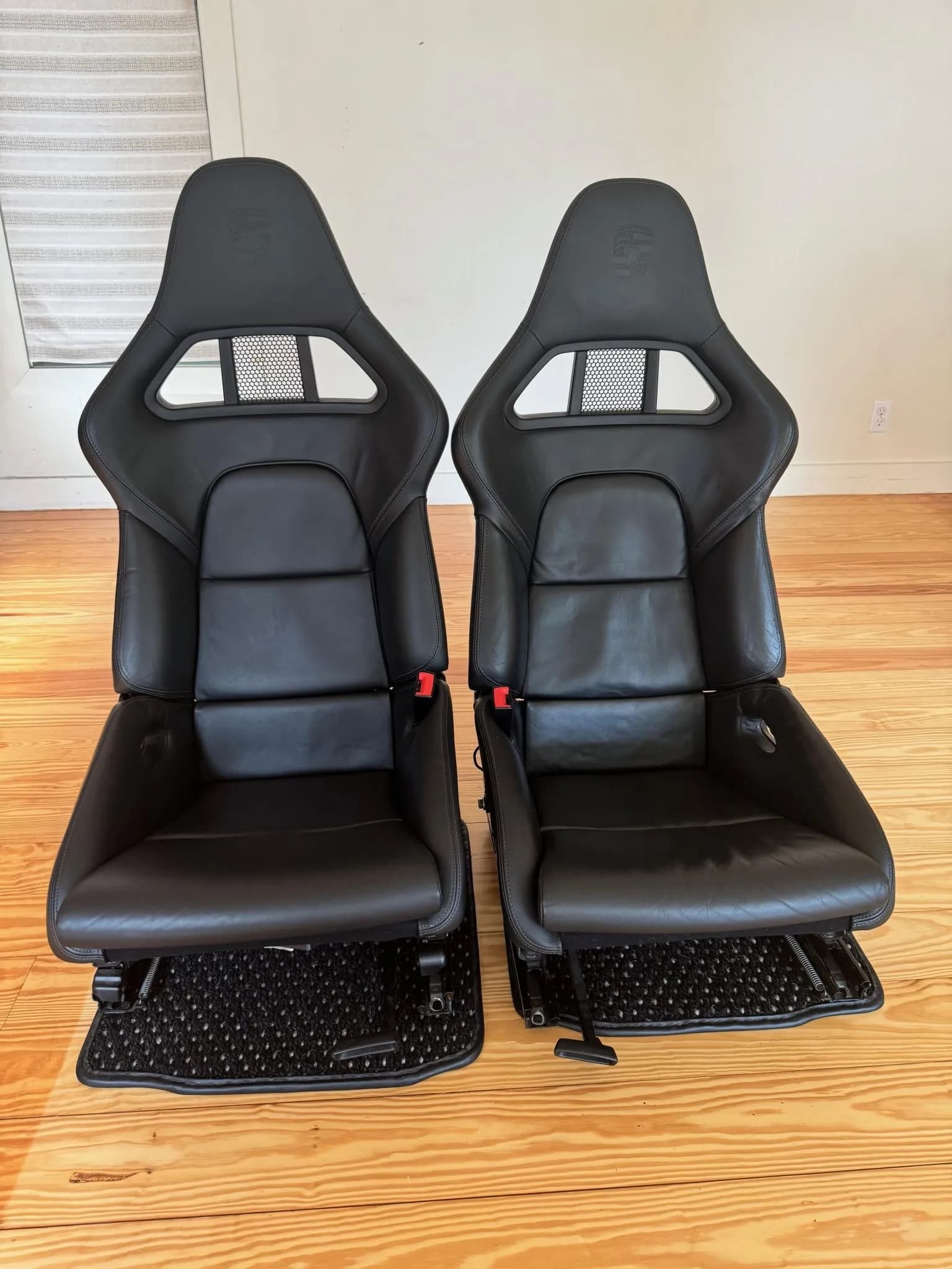 Porsche 997 Sport Bucket Seats, photo 1